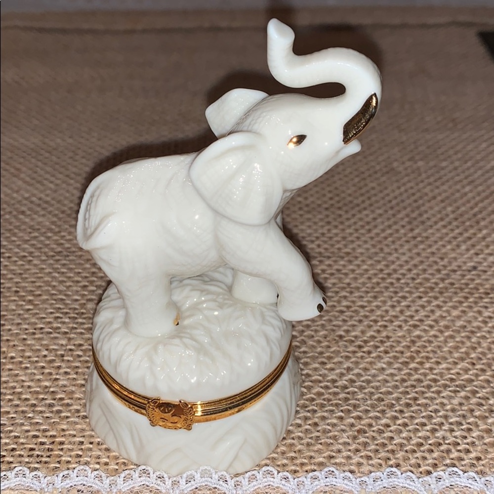 Lennox elephant treasure box